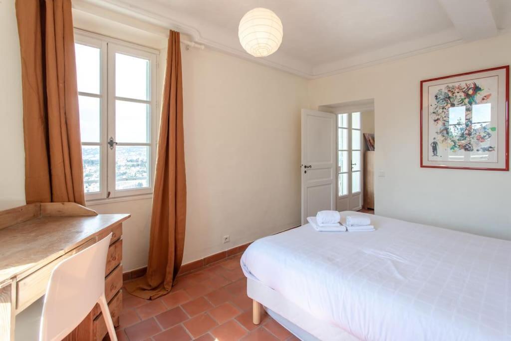 Villa L26 Bonnard 10pax Pool, Garden, Parking, Ac *